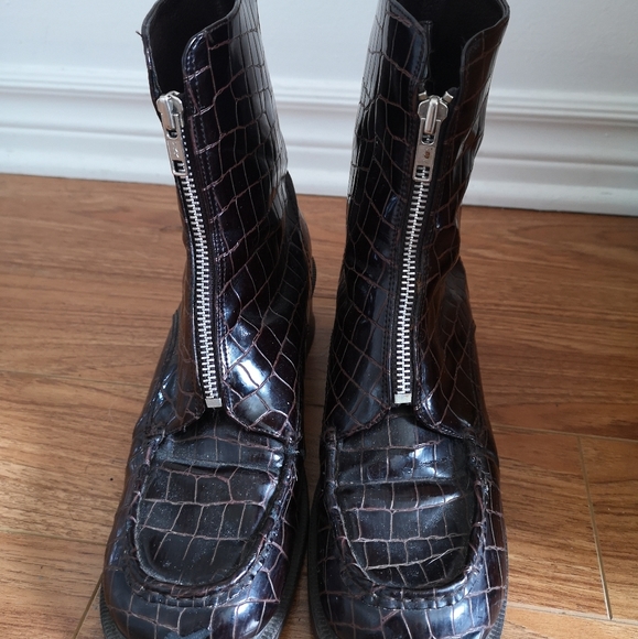 Brown vintage snakeskin style boots - Picture 2 of 3